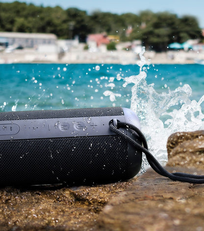 Waterproof bluetooth speaker